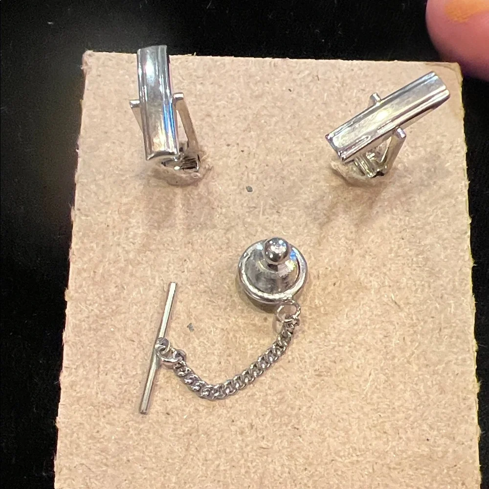 VTG Men's Cufflink & Tie Tack Set